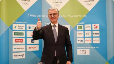 Franjo Bobinac, novoizvoljeni predsednik OZS Z&Scaron;Z.- 16.12.2022 &ndash; 51. Volilna skup&scaron;čina OKS &ndash; Z&Scaron;Z, Olimpijski komite Slovenije - Združenje &scaron;portnih zvez - volitve predsednika OKS - glasovali o novem vodstvu med kandidati Tomažem Barado, Franjom Bobincem in Janezom Sodržnikom &ndash; //FOTO: Bojan Velikonja