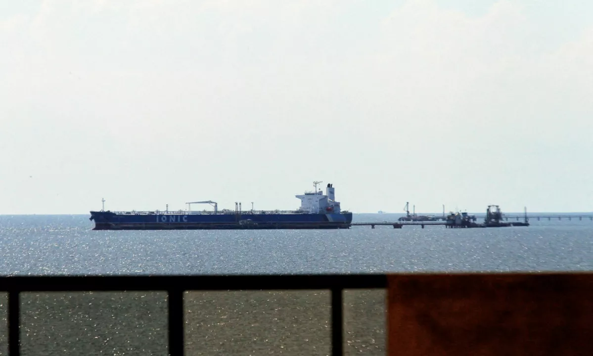 Nafta v ospredju: Venezuela, Trumpove grožnje in naraščajoče cene