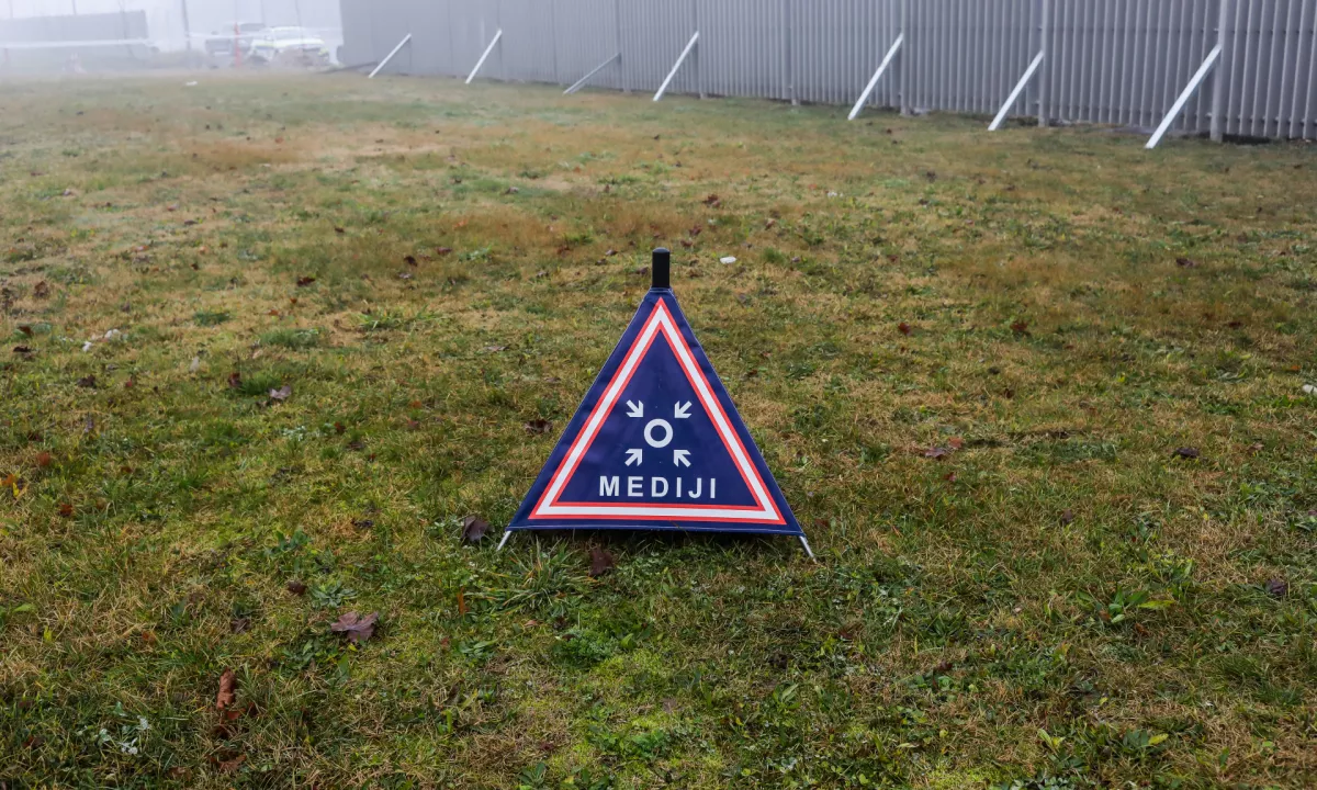 Društvo novinarjev Slovenije kritično do inšpekcijskega postopka zoper Oštro