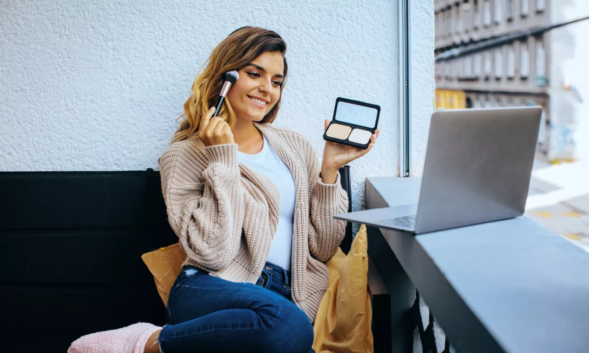 Slovenski vplivneži: kdo krojijo javno mnenje?