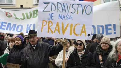  - 27.02.2023 &ndash; Piratska stranka Slovenije - protestna akcija pred Mestno hi&scaron;o Mestne občine Ljubljana - naziv akcije "Protestna čajanka proti uničevanju ljubljanskega zdravstva". Protest Pirati -//FOTO: Nik Erik Neubauer