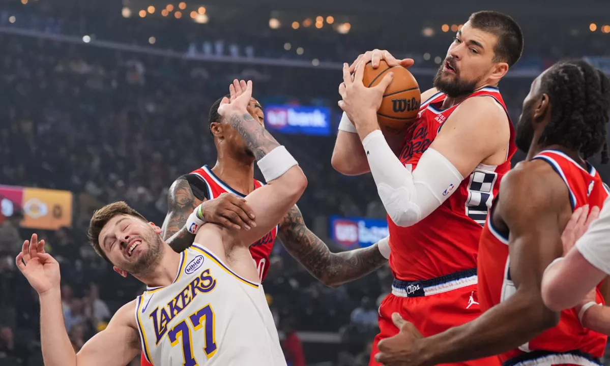 Dončić zaradi poškodbe ostal v slačilnici, njegova ekipa izgubila