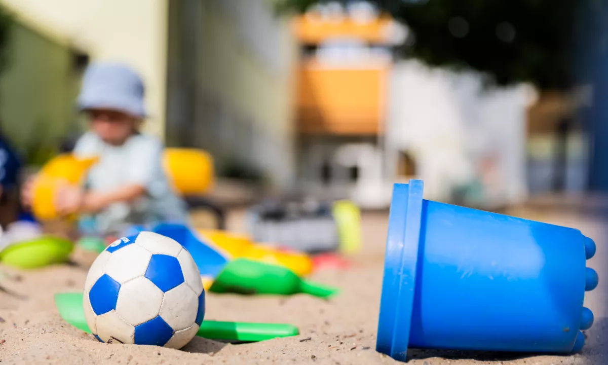 EU zaostruje pravila o varnosti igrač za boljšo zaščito otrok