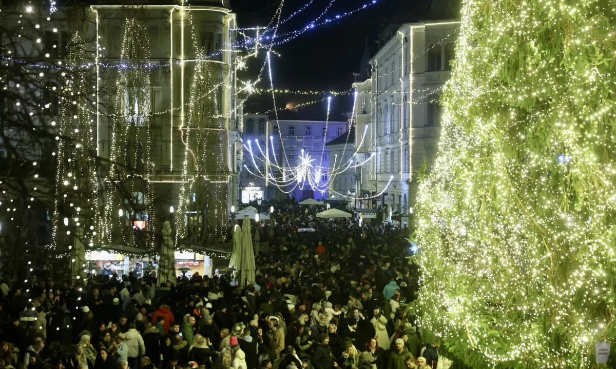 Novembra manj turistov in prenočitev v Sloveniji