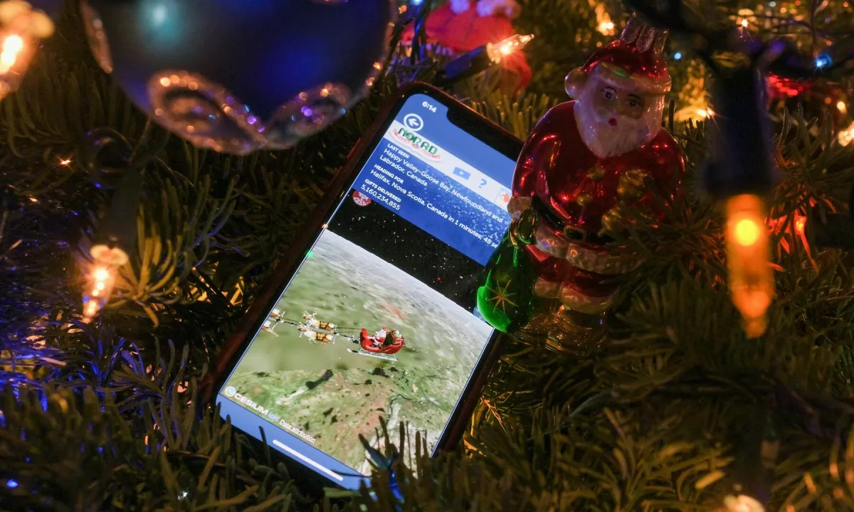 Božiček že razdelil 600 milijonov daril, trenutno nad Bangladešem