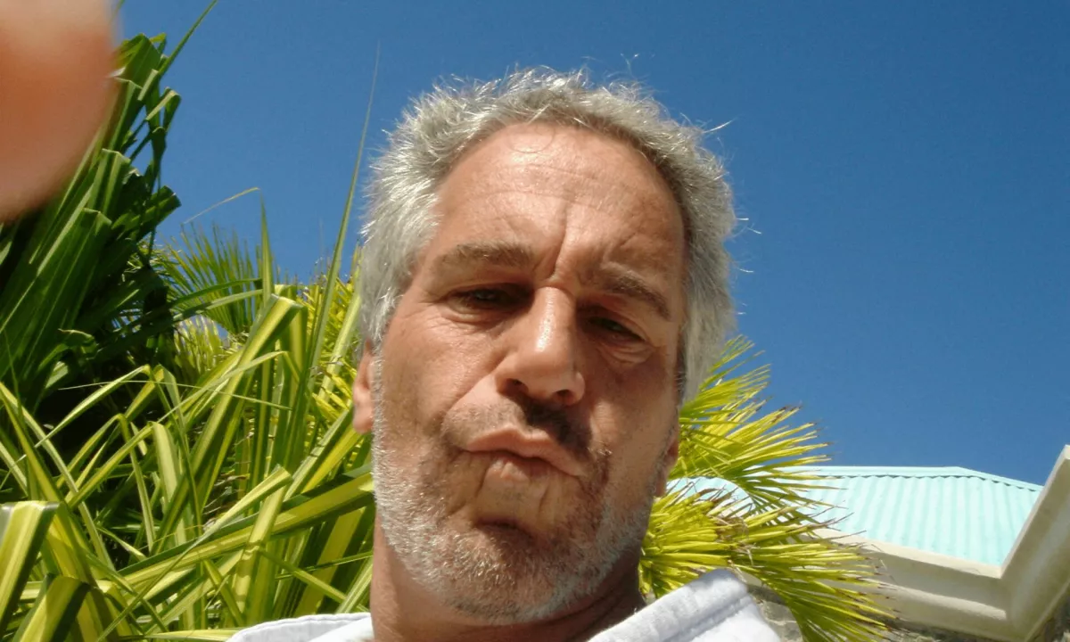 Preiskovalci odkrili milijon novih dokumentov, povezanih z Jeffreyjem Epsteinom