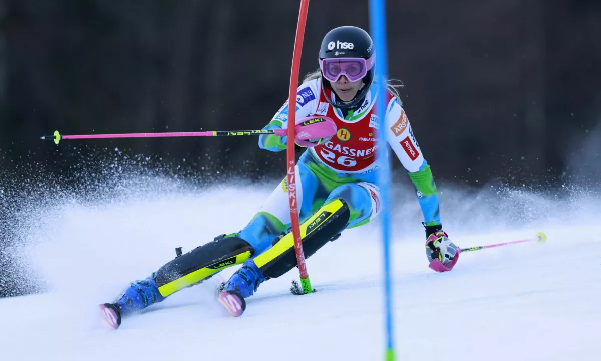 Popoln polom Slovenk, Camille Rast presenetila Mikaelo Shiffrin
