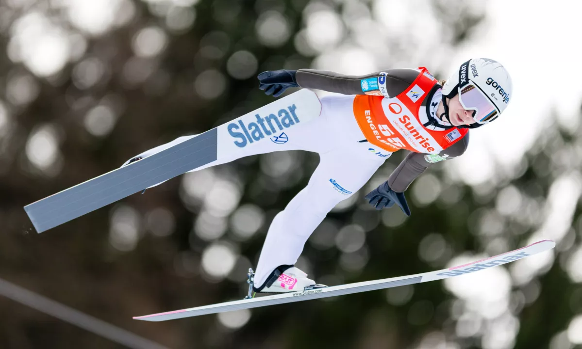 Nika Prevc pometla s tekmicami v Beljaku