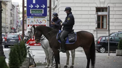 - Policija - policisti konjeniki - službeni - policijski konj//FOTO: Luka Cjuha