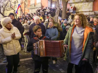 26.12.2025 - Pre&scaron;ernov trgu v Ljubljana shod harmonikarjev - harmonikaFoto: Luka Cjuha