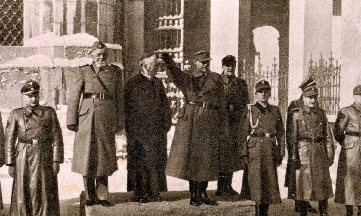 Odzivi na odločitev ustavnega sodišča glede Rupnikove obsodbe delijo javnost.