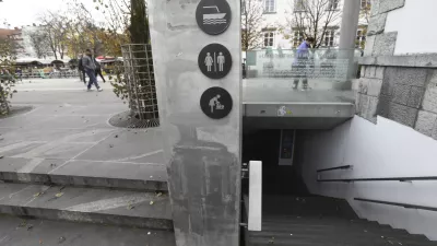 Brez javnih stranišč na parkiriščih P+R. In kaj pravi župan Janković?