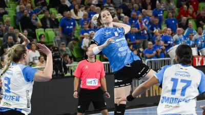 Ana Gros12.10. 2024 Krim Mercator - CSM Bukare&scaron;ta, evropska liga prvakinjFoto: Nik Erik Neubauer