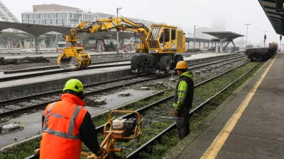 - Gradbena dela na starih tirih in peronih.- Železni&scaron;ka postaja Ljubljana.-14.12.2025. - Prenova Železni&scaron;ke postaje Ljubljana.//FOTO: Bojan Velikonja