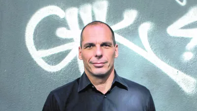Yanis Varoufakis, gr&ouml;ki ekonomist - profesor gospodarstva na atenski univerzi,    //FOTO: Jaka GasarOPOMBA: ZA OBJAVO V PRILOGI n DNEVNIKOV OBJEKTIV - INTERVJU 2013