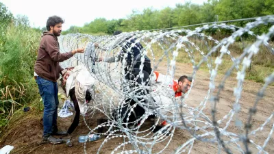 prosilci za azil Preverjanje dejstev: Mahnič je bolj zavajal kot Golob