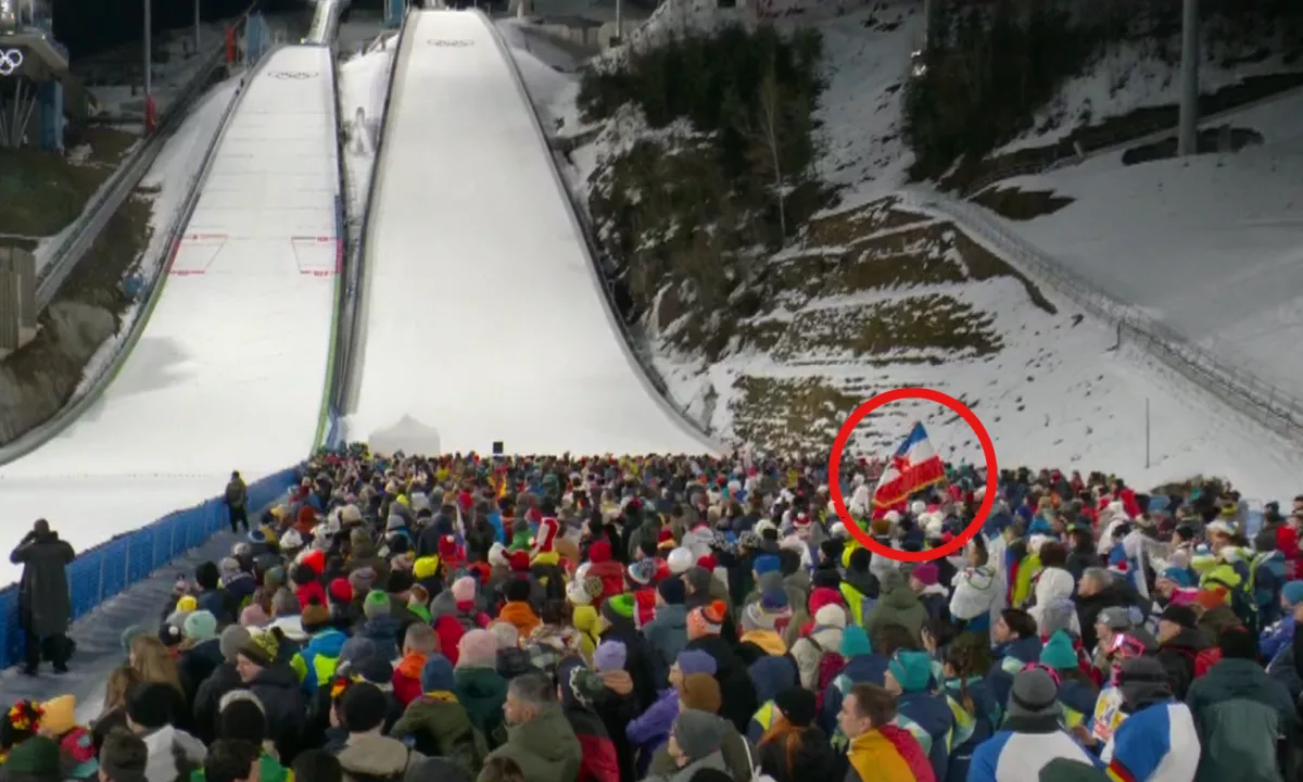 Medtem ko so naši orli lovili olimpijsko slavo, se je pogled gledalcev in kamer ustavil na artefaktu iz preteklosti, ki je spomnil na legendarne uspehe iz leta 1988.