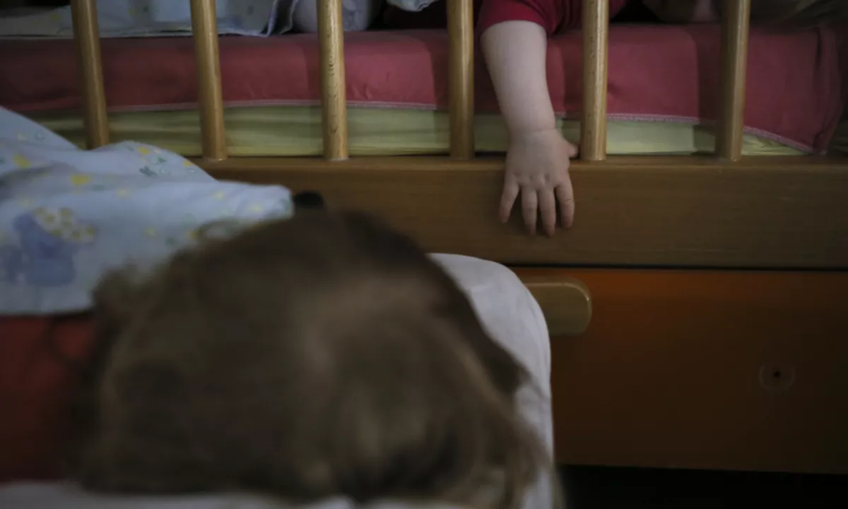 Opozorila, da je treba ukrepati in pomagati otrokom brez zdravnika, se vrstijo.