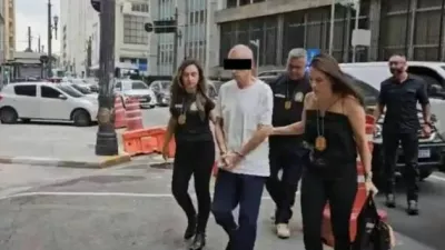 Policija je zaradi suma spolne zlorabe otrok aretirala 60-letnega pilota Sérgia Antonia L. 