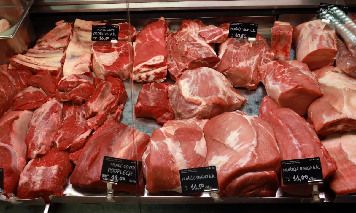 V reviji Foods sta ta mesec izšla znanstvena članka slovenskih avtorjev, ki govorita o novih slovenskih prehranskih smernicah. Nekateri strokovnjaki za prehrano so ob njuni objavi obnemeli.