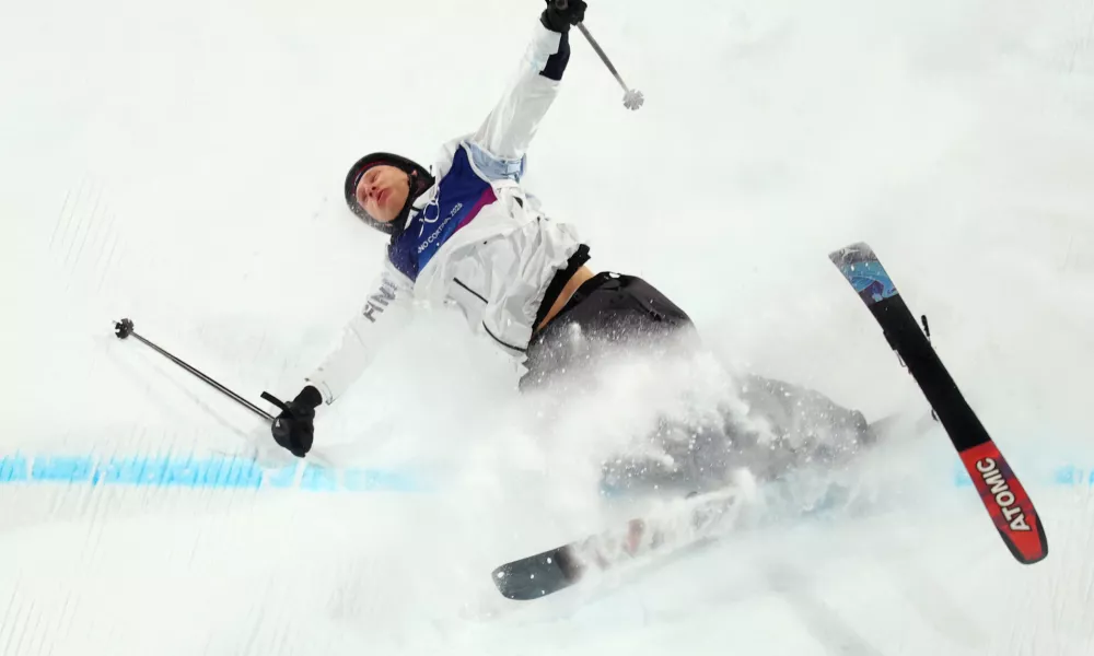 Milano Cortina 2026 Olympics - Freestyle Skiing - Men's Freeski Big Air Qualification - Livigno Snow Park, Livigno, Italy - February 15, 2026. Elias Lajunen of Finland crashes during his first run of Men's Freeski Big Air Qualification REUTERS/Marko Djurica