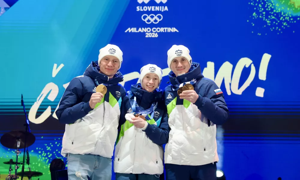 (FOTO) Slovenija bučno pozdravila junake ZOI