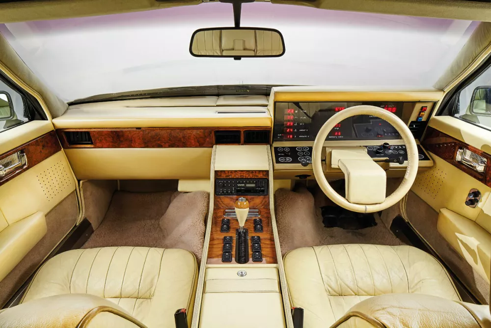 Aston Martin Lagonda