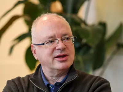 - 19.01.2026. - prof. dr. Dejan Verčič, visoko&scaron;olski učitelj, strokovnjak za tržno komuniciranje in odnosi z javnostmi.OPOMBA: REZERVIRANO ZA OBJEKTIV!//FOTO: Bojan Velikonja