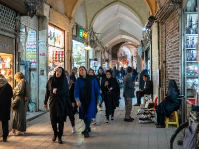 Bazar v Isfahanu danes &hellip; če ga ne bodo zru&scaron;ili barbari. / Foto: Istock