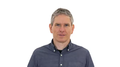 Andrej BrstovšekZA ONLINE - Redakcija Dnevnik 2024 - portreti za komentarje in kolumne - kolumnisti - komentatorji – novinarji - //FOTO: Tomaž Skale