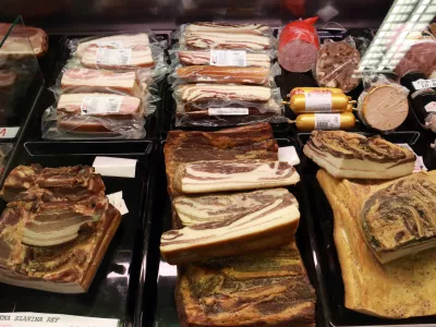 11.02.2026 - meso, mesar,tržnica, prodaja mesa, slanina, &scaron;pehFoto: Tomaž Skale
