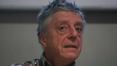 avtor in režiser predstave ATL 220 Andrej Rozman - Roza- 06.10.2015 - Simpozij 220 let po Linhartu: razcvet ali zaton slovenskega jezika?, - razpravo organizirali v letu 220. obletnice smrti Antona Tomaža Linharta in v povezavi s predstavo ATL 220, premierno uprizorjene 19. oktobra v Cankarjevem domu - ///FOTO: Jaka Gasar