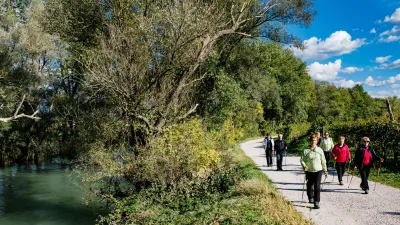 pot ob Vipavi / Foto: Polona Avanzo