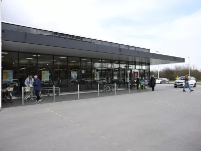 02.03.2026 Trgovine Hofer..FOTONik Erik Neubauer