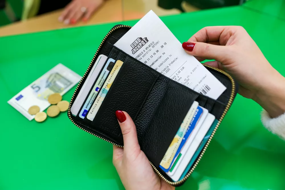 Pravilna kombinacija je bila vplačana na Ptuju. Foto: Loterija Slovenije