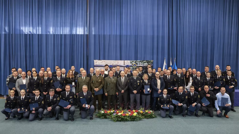 Medalje za požrtvovalnost in hrabrost: Tvegali svoje življenje za neznance