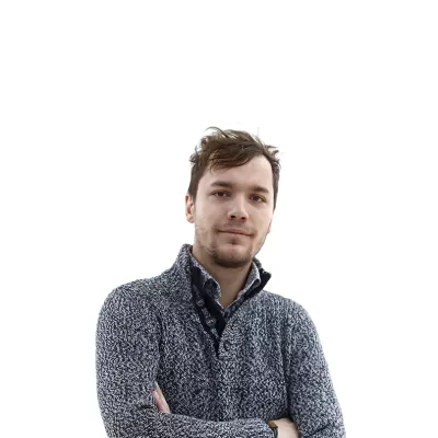 Urban Su&scaron;nikZA ONLINE - Redakcija Dnevnik 2024 - portreti za komentarje in kolumne - kolumnisti - komentatorji &ndash; novinarji - portret //FOTO: Luka Cjuha