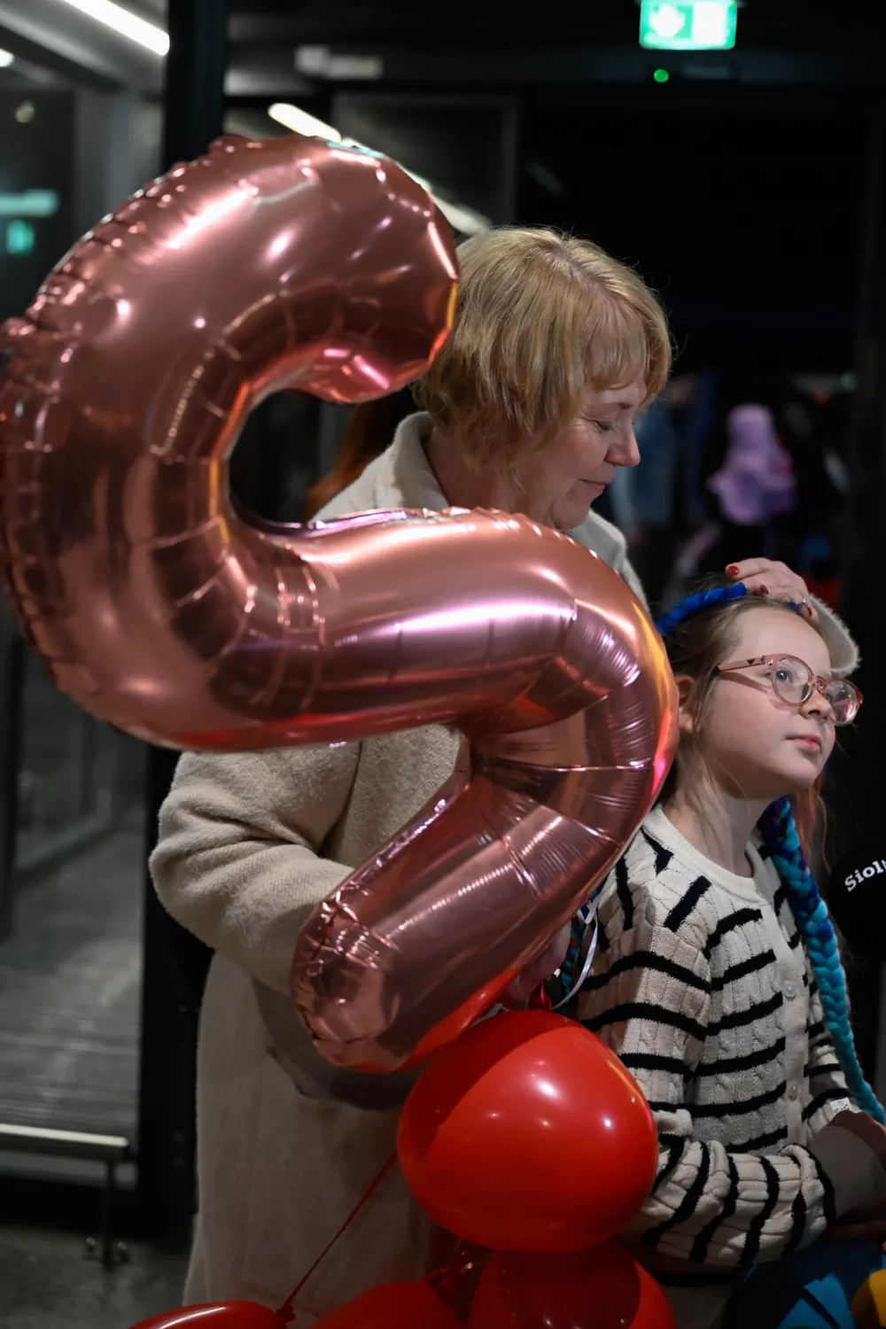 04.03.2026 Prihod Slovencev iz Dubaja na letali&scaron;če Brnik. FOTO: Nik Erik Neubauer