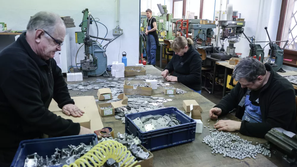 Invalidsko podjetje CSS: Spet z zaupanjem hodijo na delo