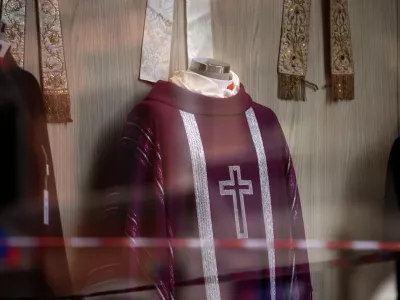 Prevzeti je treba del odgovornosti za svet