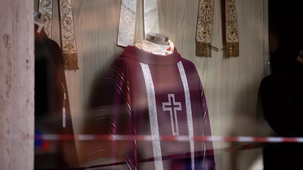 Prevzeti je treba del odgovornosti za svet