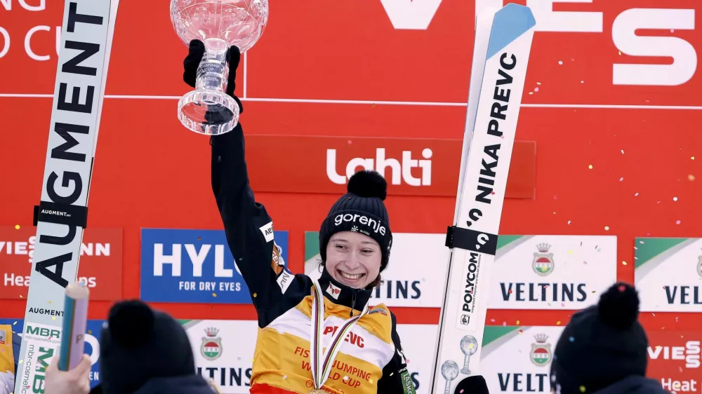 Nordic Combined - FIS Nordic Combined World Cup - Lahti, Finland - March 21, 2025 Slovenia's Nika Prevc celebrates with the Crystal Ball after winning the women's HS130 ski jumping competition Pepe Korteniemi/Lehtikuva via REUTERS ATTENTION EDITORS - THIS IMAGE WAS PROVIDED BY A THIRD PARTY. NO THIRD PARTY SALES. NOT FOR USE BY REUTERS THIRD PARTY DISTRIBUTORS. FINLAND OUT. NO COMMERCIAL OR EDITORIAL SALES IN FINLAND.