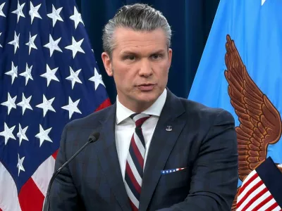 Defense Secretary Pete Hegseth speaks during a press briefing at the Pentagon, Wednesday, March 4, 2026, in Washington. (AP Photo/Konstantin Toropin) / Foto: Konstantin Toropin