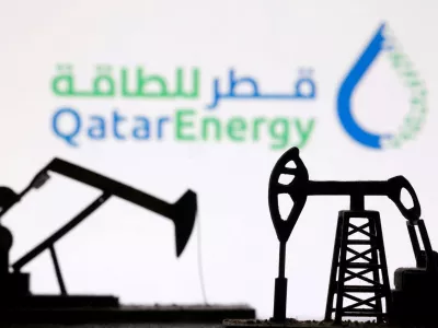FILE PHOTO: 3D-printed oil pump jacks and the QatarEnergy logo appear in this illustration taken March 2, 2026. REUTERS/Dado Ruvic/Illustration/File Photo