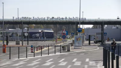 31.10.2024 - Letališče Jožeta Pučnika Ljubljana - Fraport Slovenija Upravljavec ljubljanskega letališča.FOTO: LUKA CJUHA
