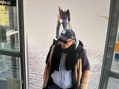 Policija i&scaron;če osumljenca poskusa ropa po&scaron;te in ropa podjetja. 