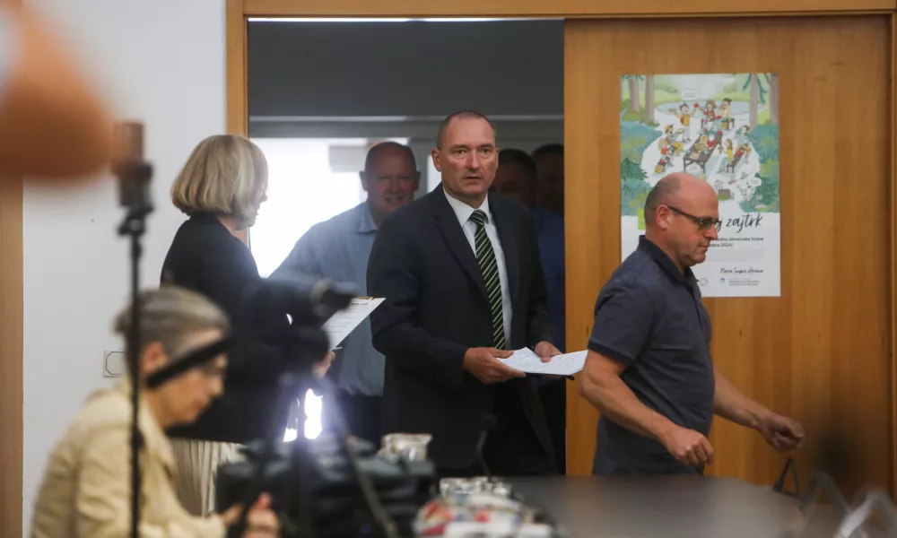 Jože Podgor&scaron;ek je za revizijo dela Romana Žvegliča od&scaron;tel 33.550 evrov