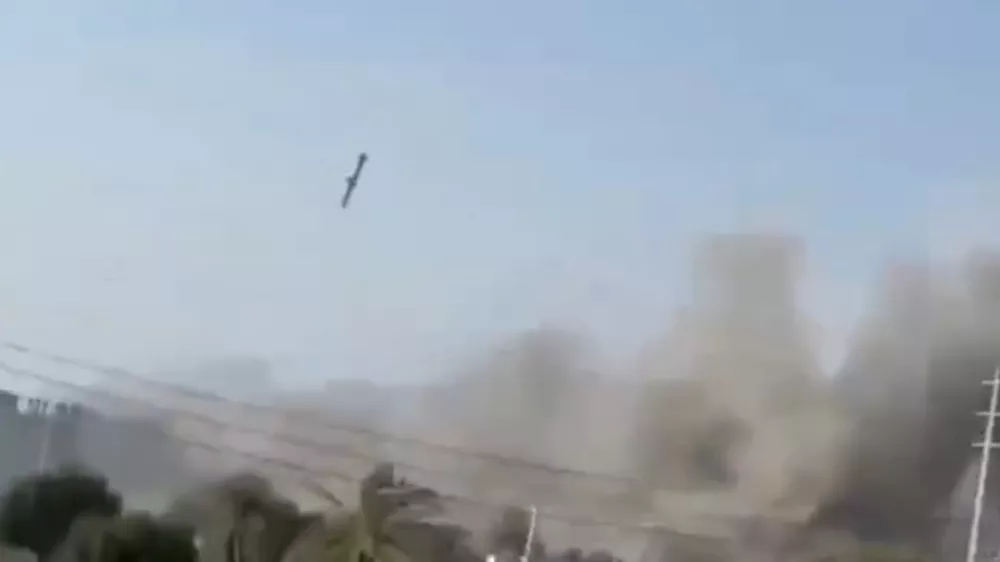 Posnetek ameri&scaron;ke rakete tomahawk.