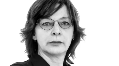 Katja Gleščič- Redakcija Dnevnik 2024 - portreti za komentarje in kolumne - kolumnisti - komentatorji – novinarji - portret //FOTO: Luka Cjuha