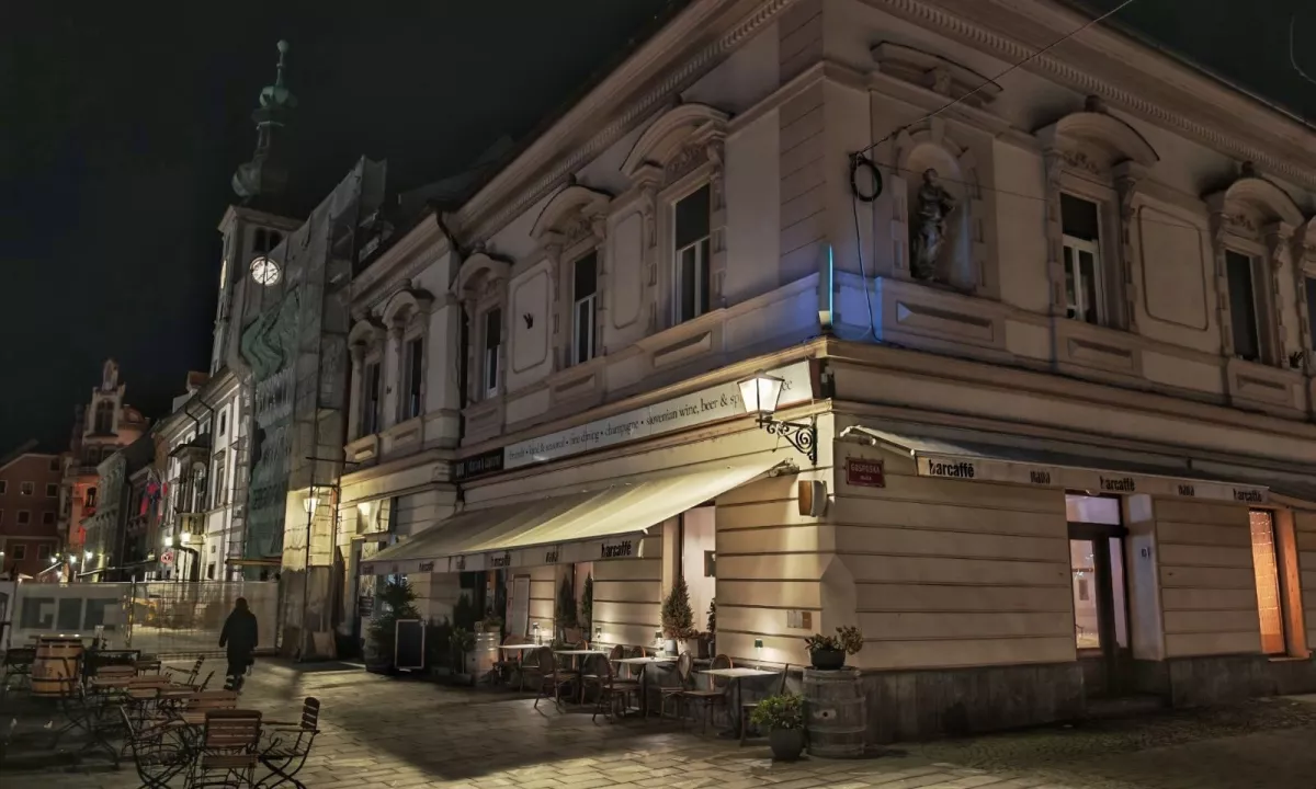 (OCENA GOSTILNE ️) Slišali smo nekaj pohvalnih besed o Nani. Govori se, da imajo super brunche in zajtrke. O tem težko sodimo, pri večerjah pa bodo gotovo morali še marsikaj popraviti.